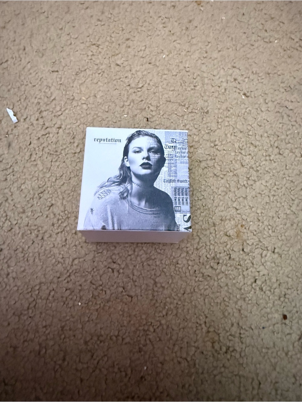 Taylor Swift Original Reputation Snake Ring- Rose Gold - Picture 3 of 3